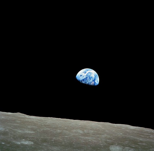   Earthrise. William Anders on December 24, 1968, Apollo 8  
